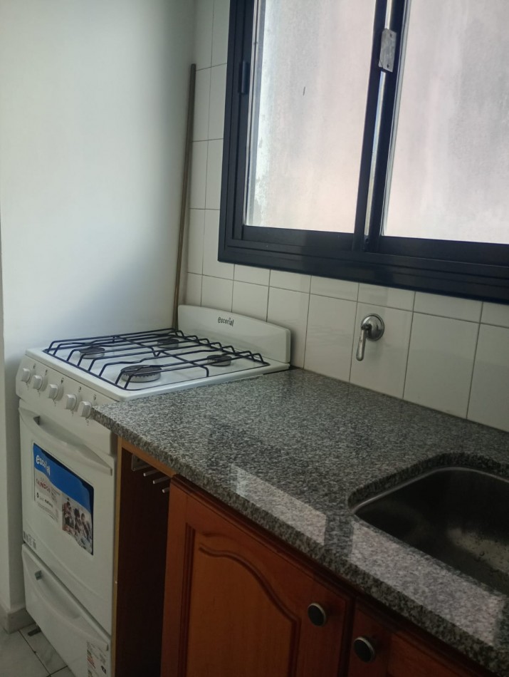Alquiler depto 1 dormitorio 3 e/60 y 61