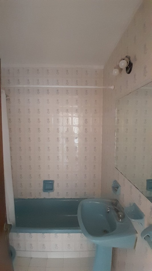 ALQUILER DPTO DOS DORM Y COCHERA EN 49 Y 13