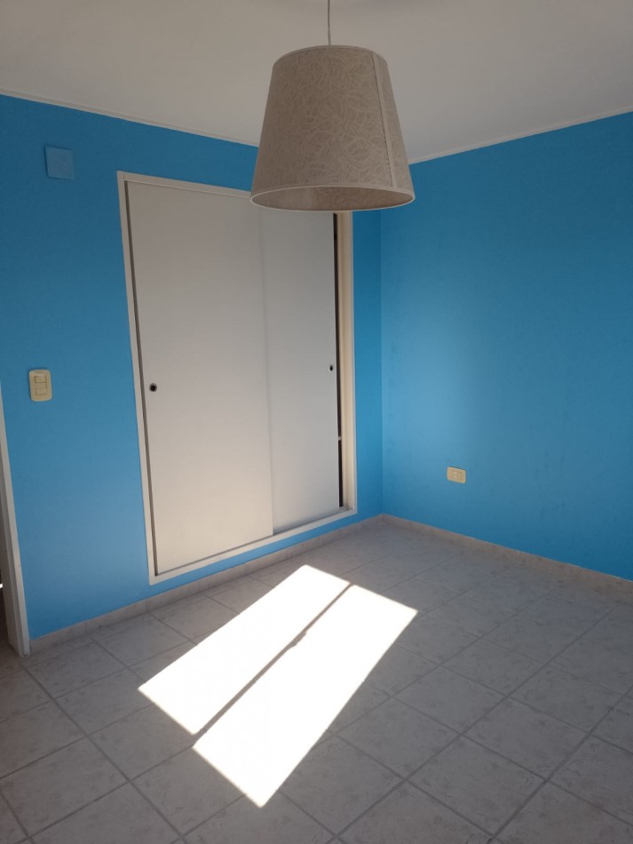 Alquiler duplex en edificio dos dormitorios 6 esquina 67