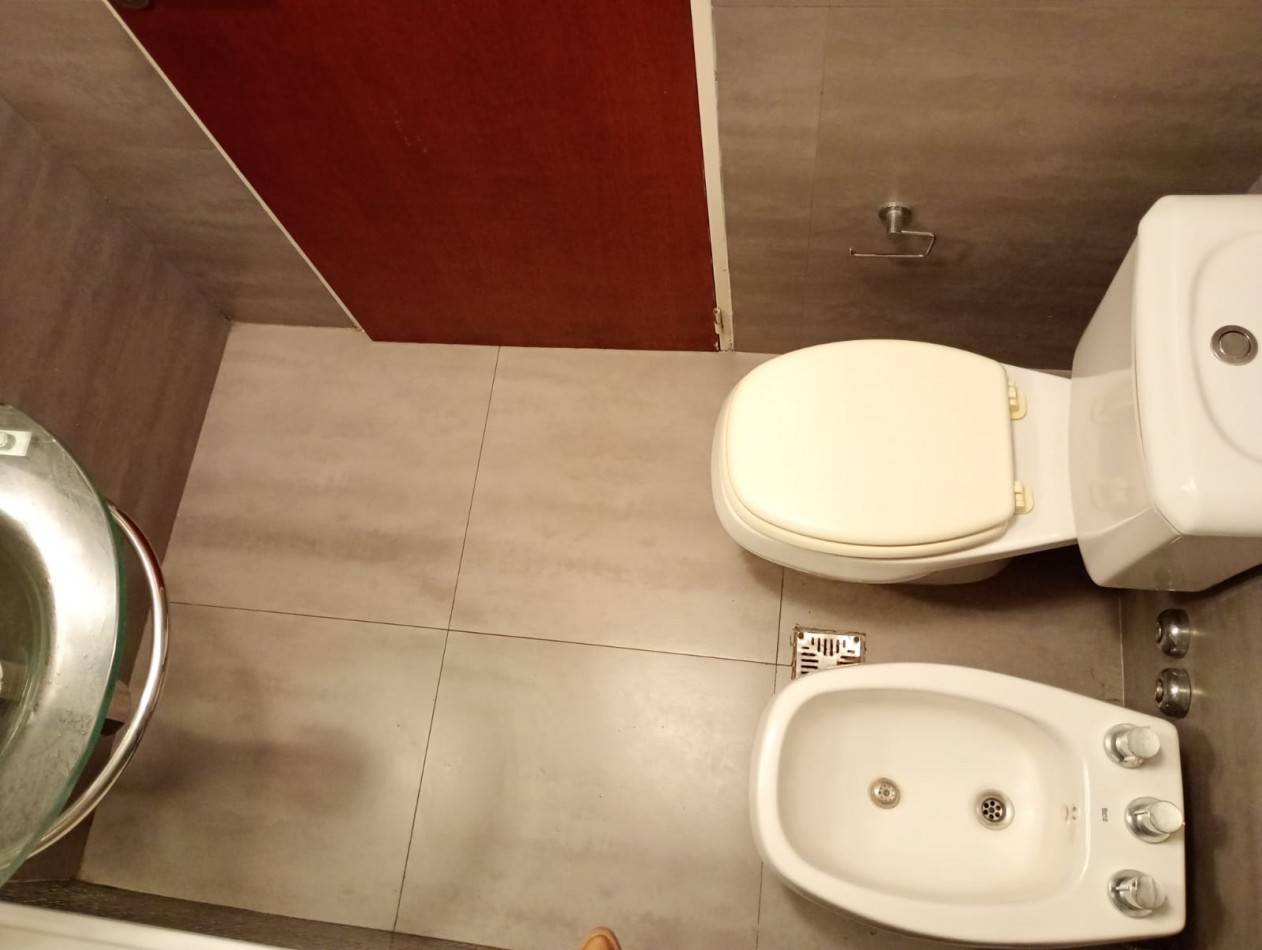 Alquiler depto 2 dormitorios + cochera 42 e/10 y 11 