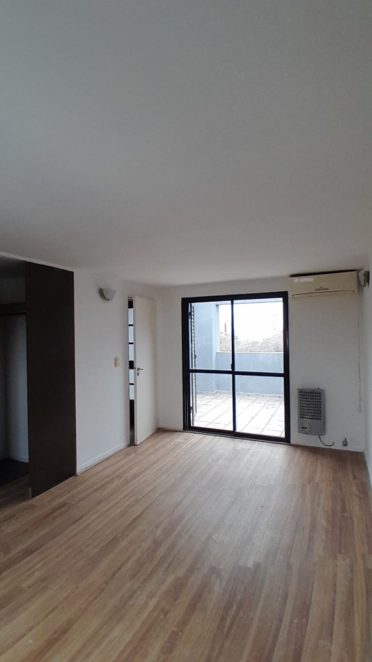 Alquiler duplex en edificio dos dormitorios 6 esquina 67