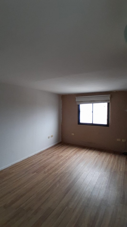 Alquiler duplex en edificio dos dormitorios 6 esquina 67
