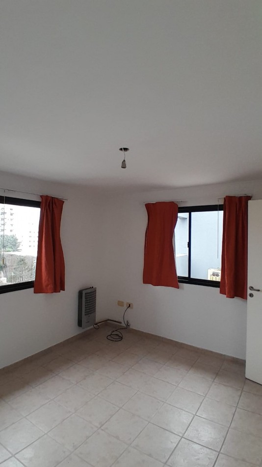 Alquiler duplex en edificio dos dormitorios 6 esquina 67