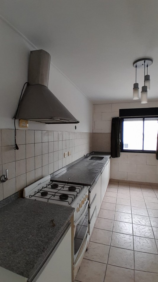 Alquiler duplex en edificio dos dormitorios 6 esquina 67