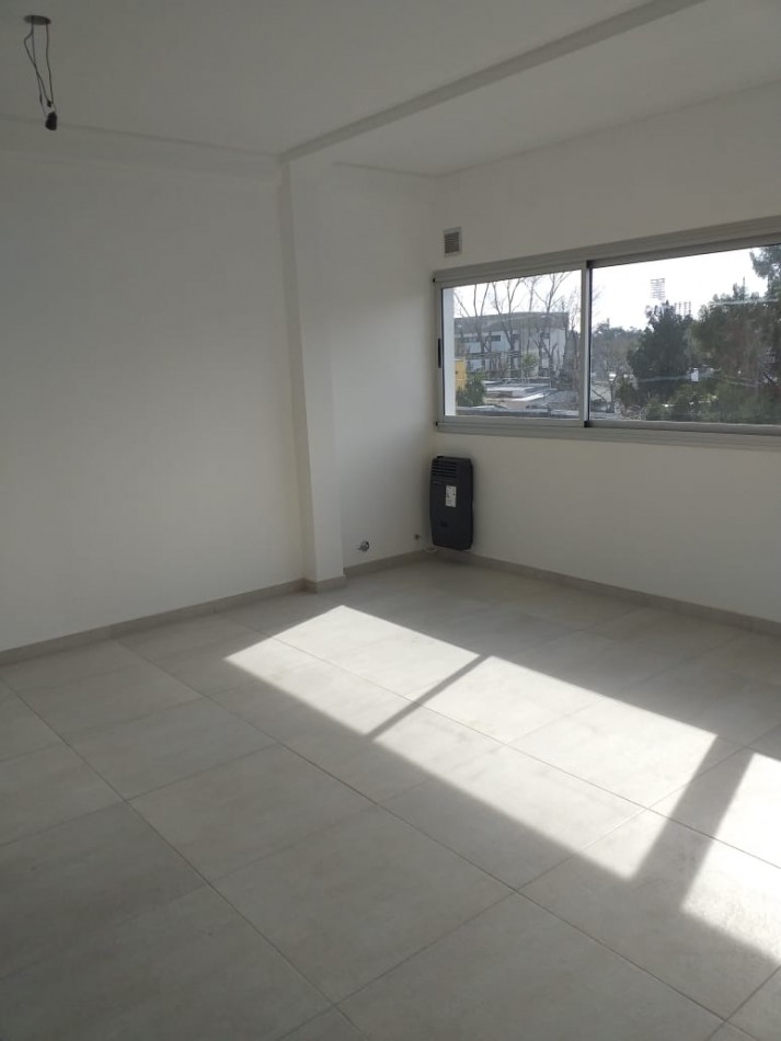 Alquiler monoambiente 124 e/60 y 61