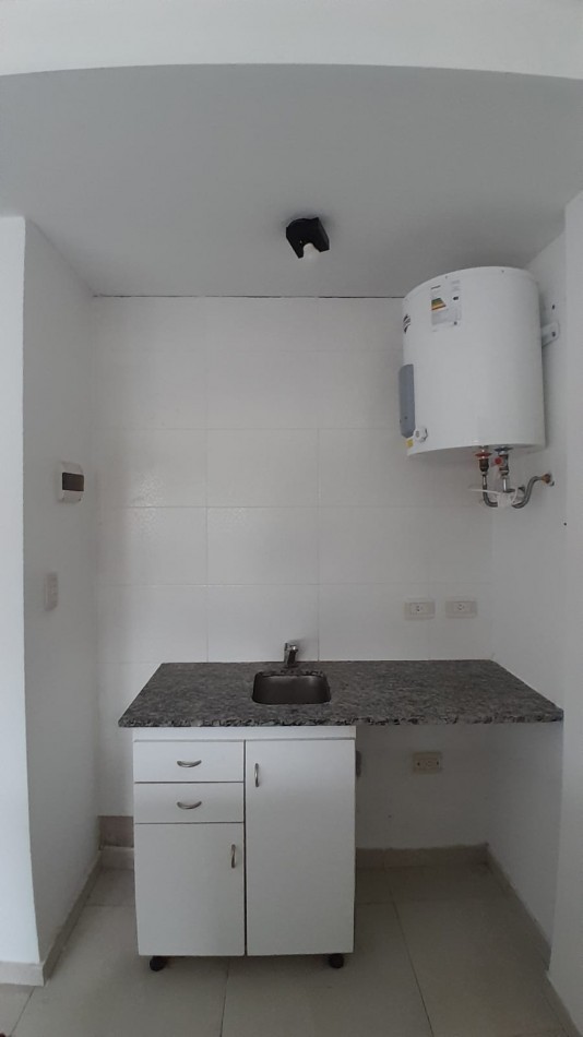 Alquiler monoambiente 124 e/60 y 61