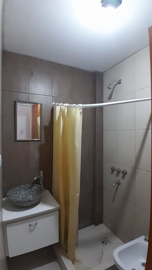 Alquiler monoambiente 124 e/60 y 61