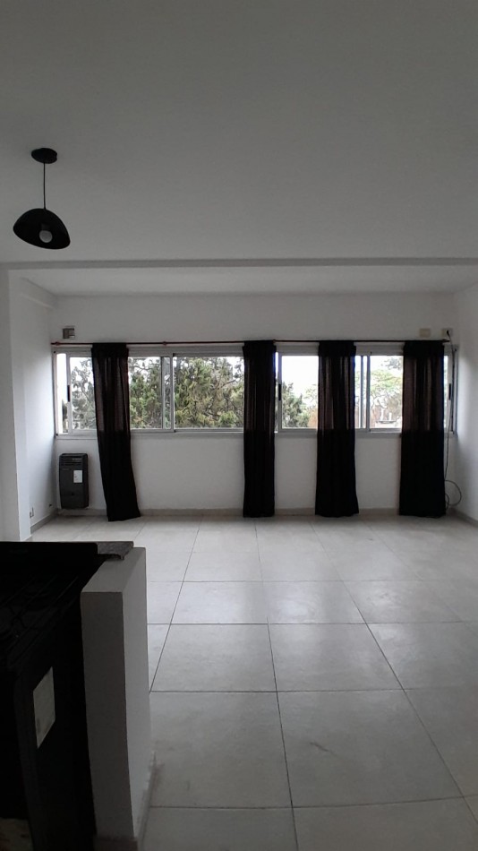 Alquiler monoambiente 124 e/60 y 61