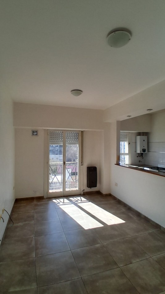 ALQUILER DPTO UN DORM EN 5 Y 66