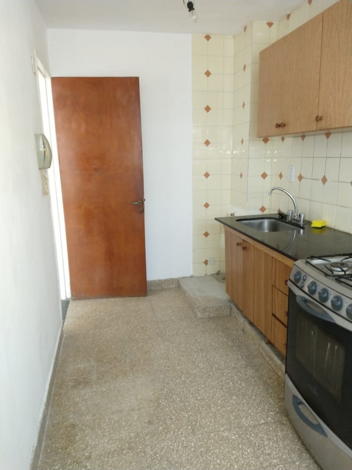 Alquiler monoambiente en calle 5 e/ 43 y 44
