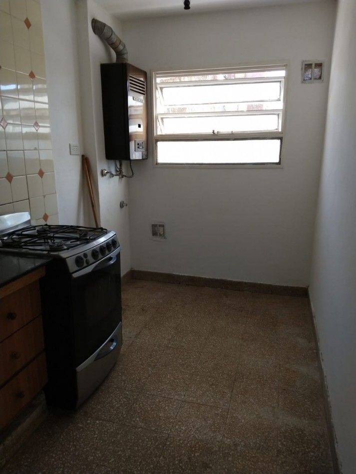 Alquiler monoambiente en calle 5 e/ 43 y 44