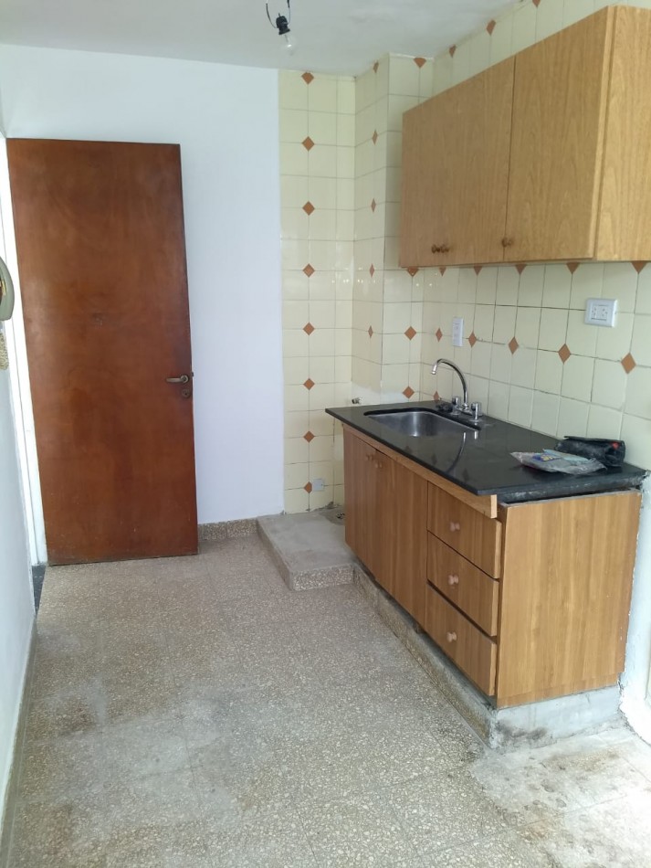 Alquiler monoambiente en calle 5 e/ 43 y 44