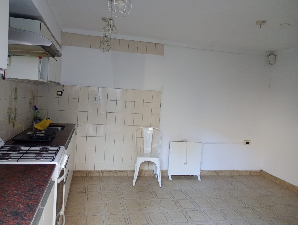 Alquiler Ph tipo casa 2 dormitorios