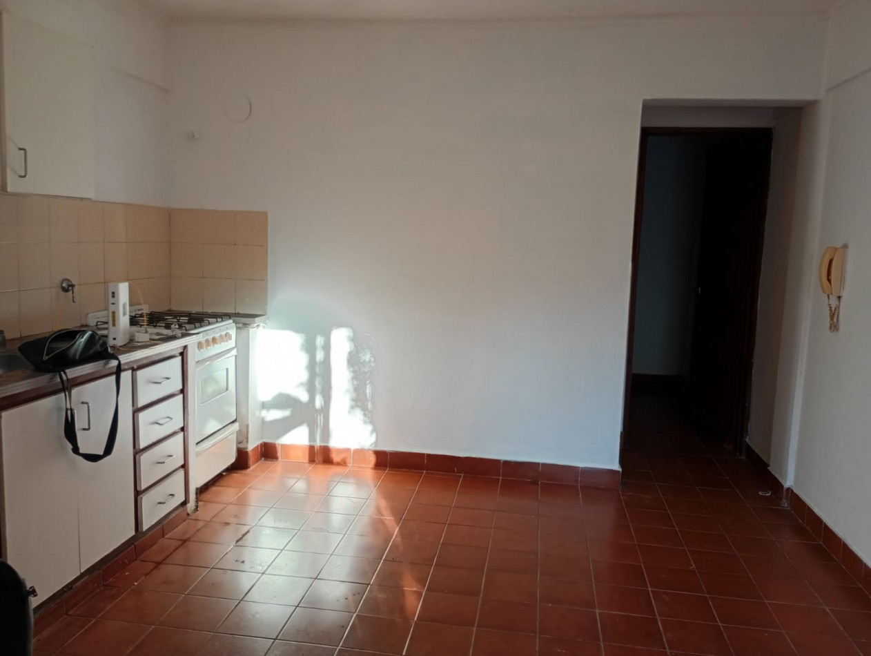 Alquiler depto 1 dormitorio 69 e/8 y 9