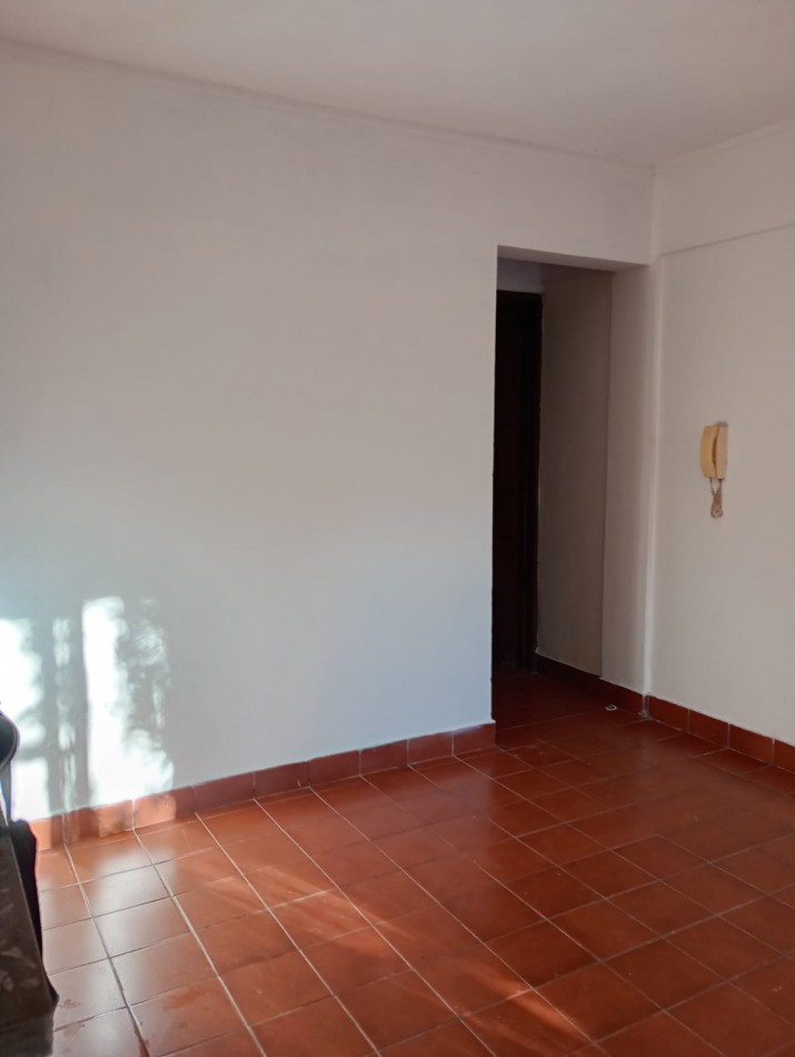 Alquiler depto 1 dormitorio 69 e/8 y 9