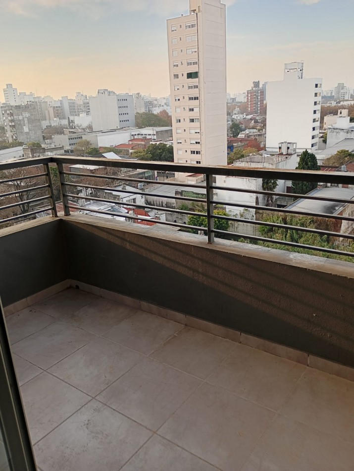 Alquiler monoambiente 13 e/63 y 64