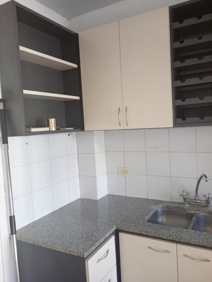 Alquiler depto 1 dormitorio al frente 14 e/38 y 39 