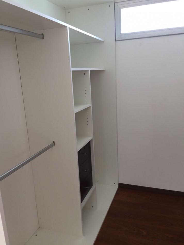 Alquiler depto 1 dormitorio c/cochera Av. 7 e/36 y 37 