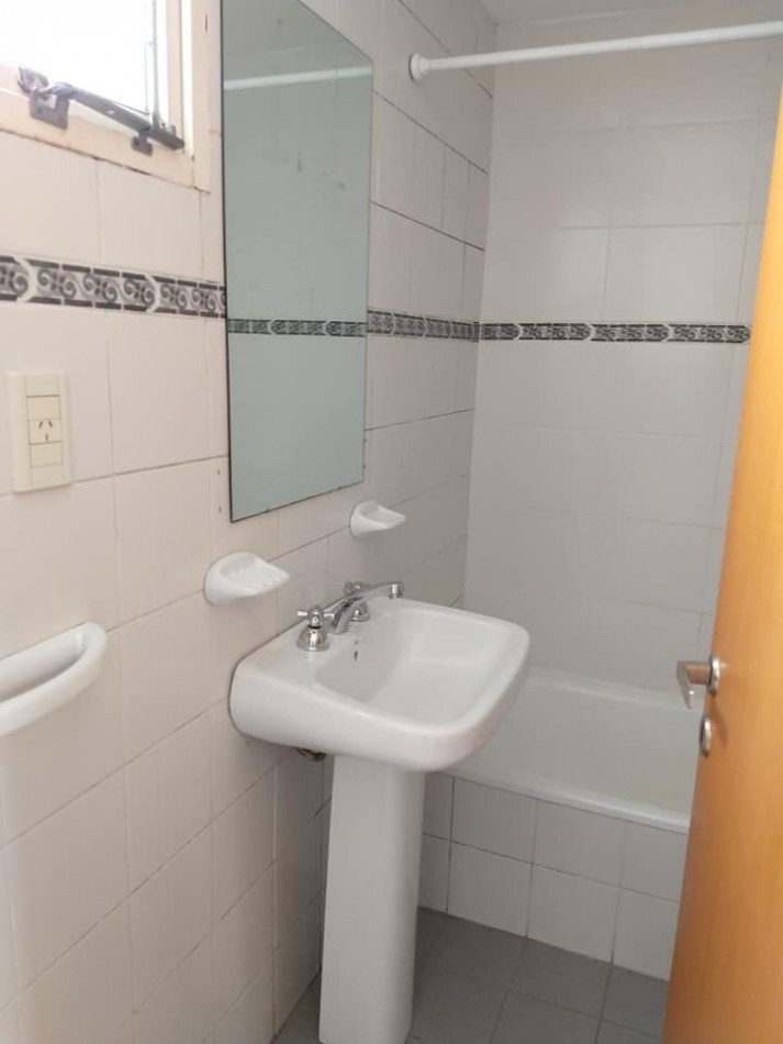Alquiler depto 1 dormitorio 4 e/60 y 61 