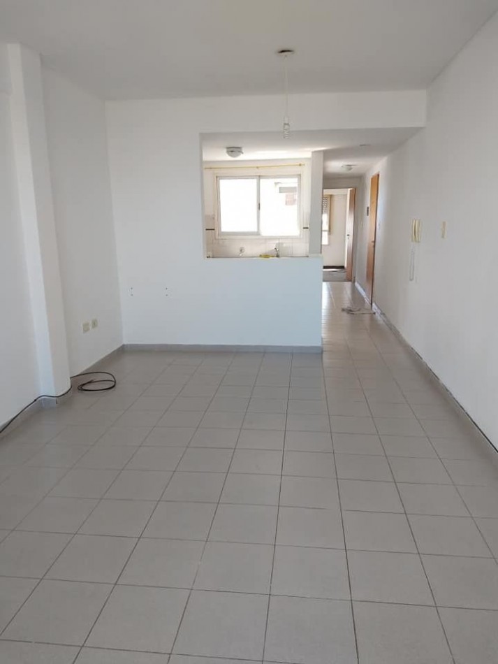 Alquiler depto 1 dormitorio 4 e/60 y 61 