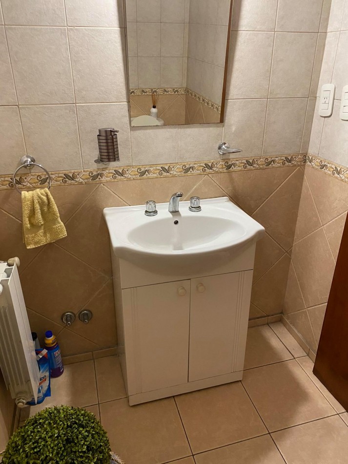 VENTA DUPLEX DE DOS DORM EN 71 Y 7