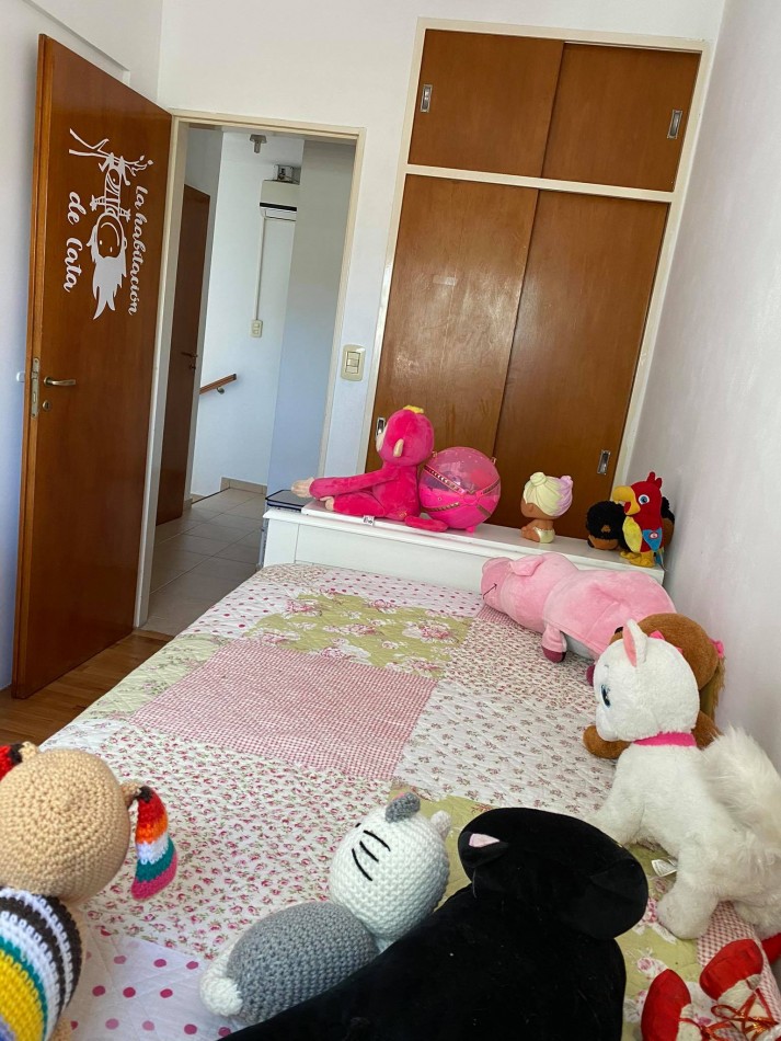 VENTA DUPLEX DE DOS DORM EN 71 Y 7