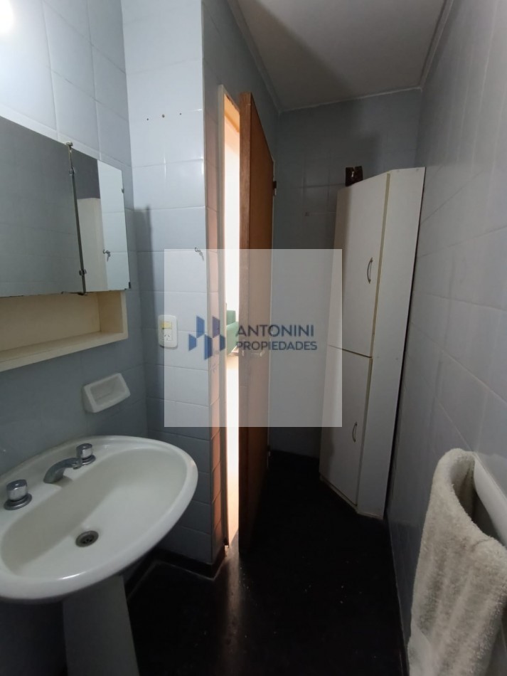 Venta Depto 1 dormitorio 6 entre 37 y 38