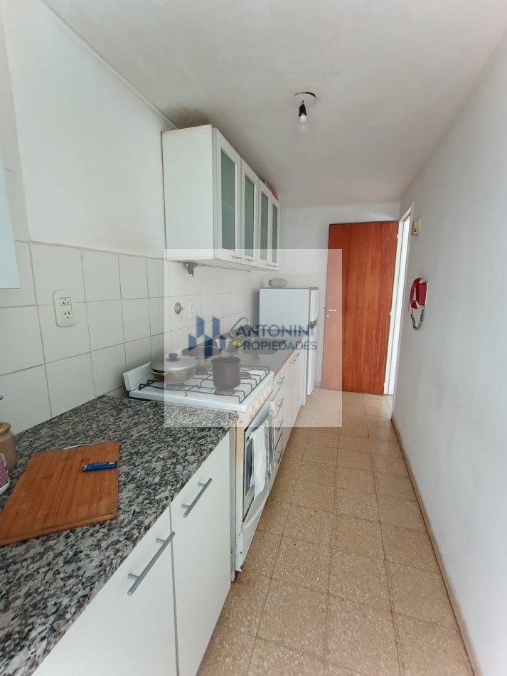 Venta Depto 1 dormitorio 6 entre 37 y 38