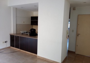 Alquiler ph de 1 dormitorio c/patio 68 e/3 y 4 