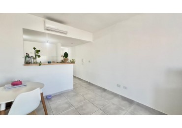 VENTA Depto monoambiente 50 y 21 Plaza Malvinas