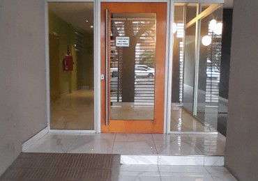 Alquiler monomabiente Av. 13 entre 63 y 64 